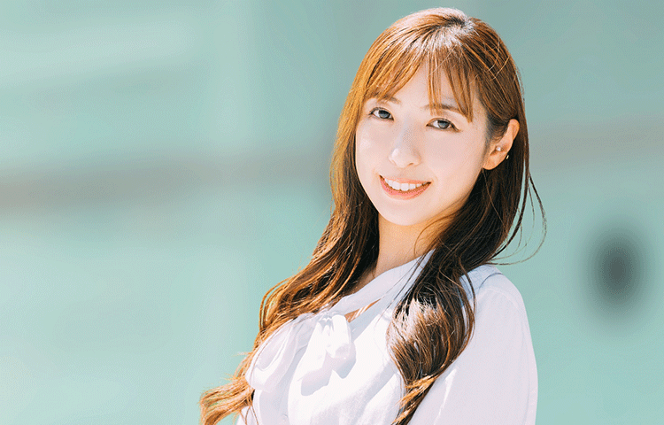 歯は放置しておくとだんだんと白さを失っていきます